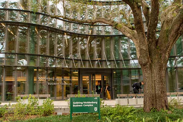 BSM program climbs to No. 31 in Poets & Quants undergraduate ranking